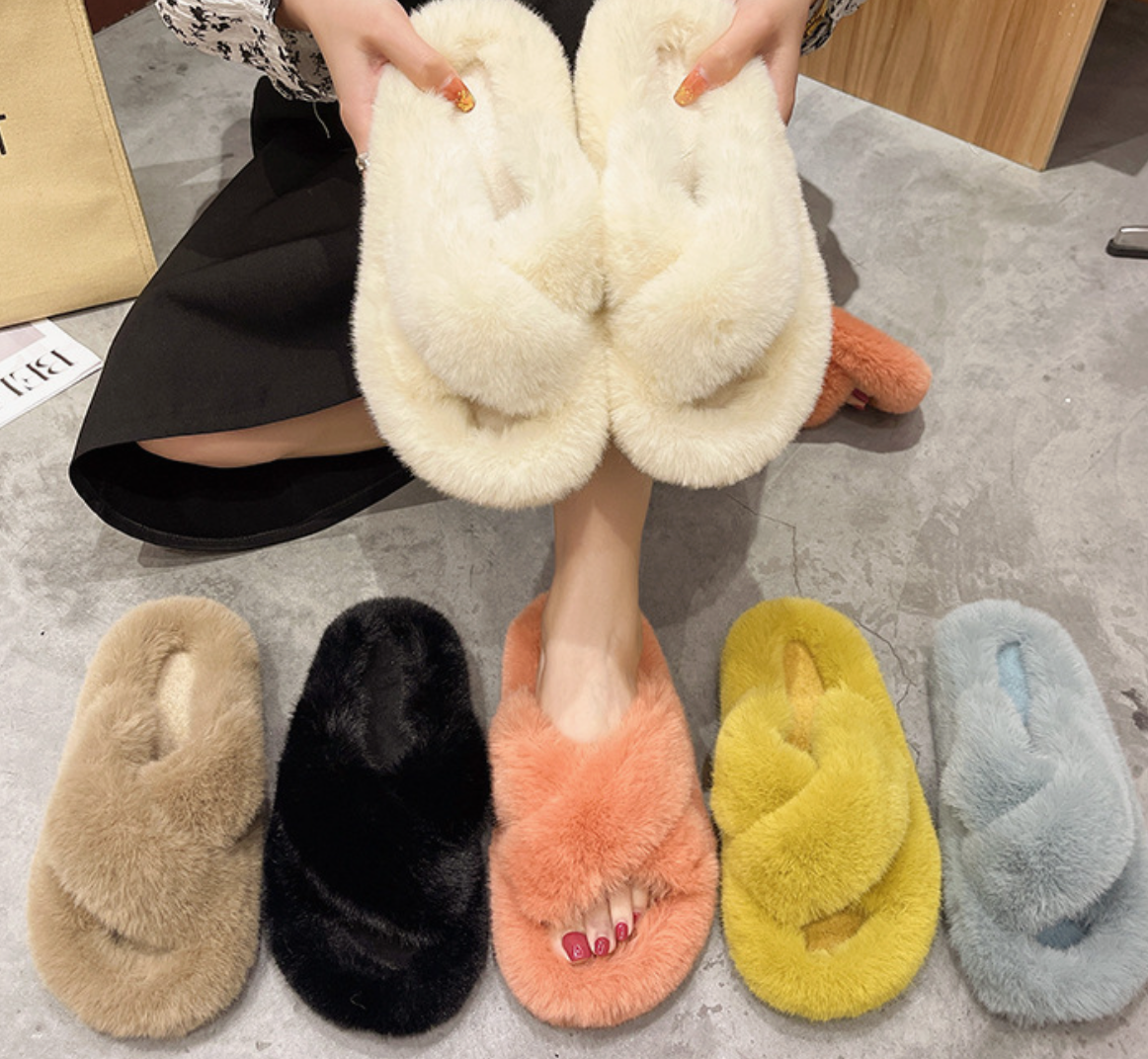 Women's Fur Slippers