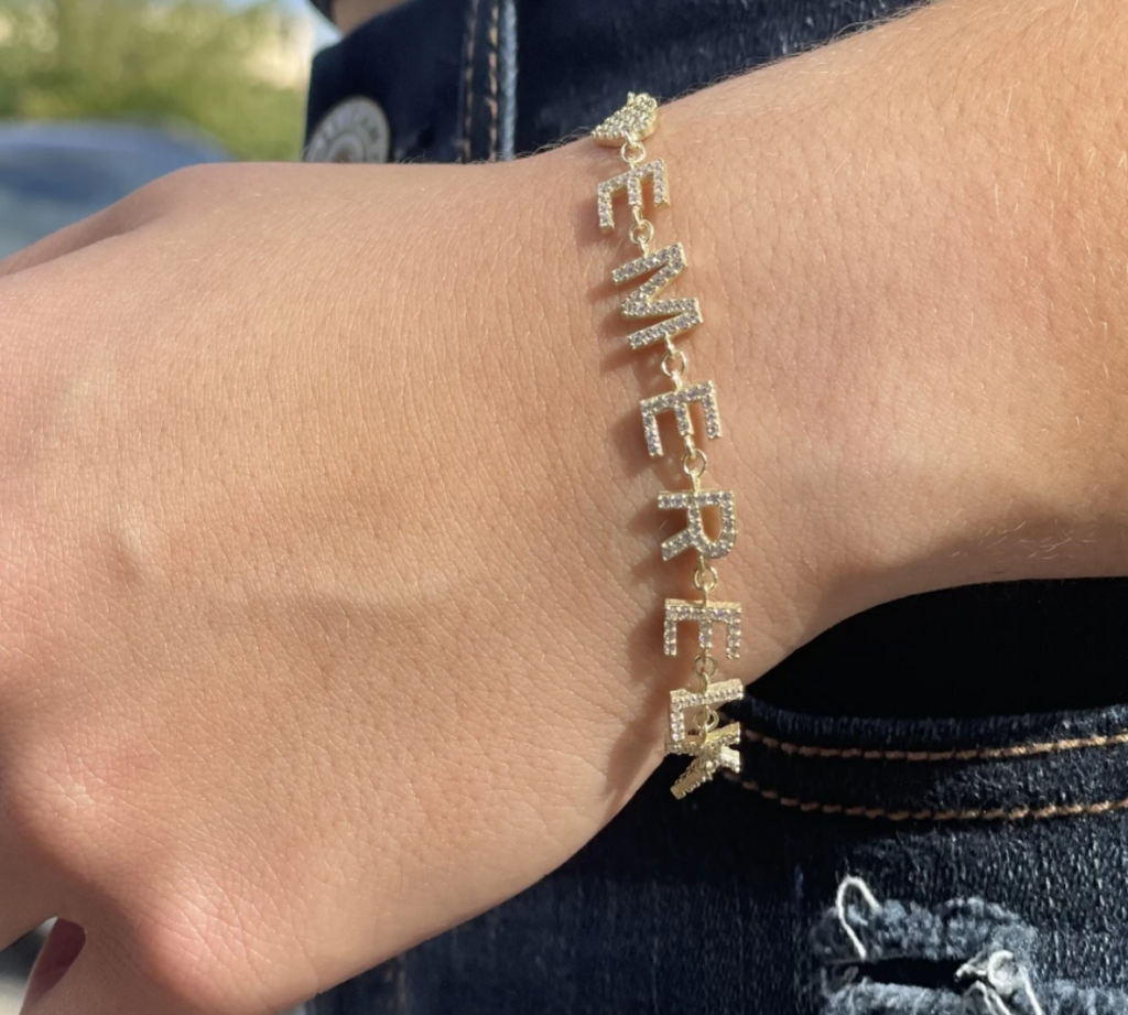 Customizable Link Bracelet with CZ heart