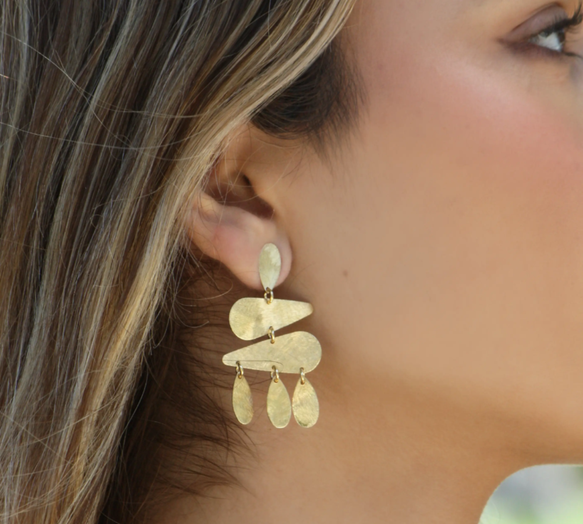 Amara Petite Chandelier Earrings